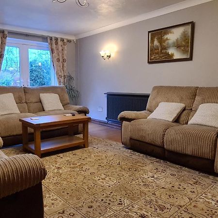 Spacious, 5 Bed House For 9 In 切斯特 外观 照片
